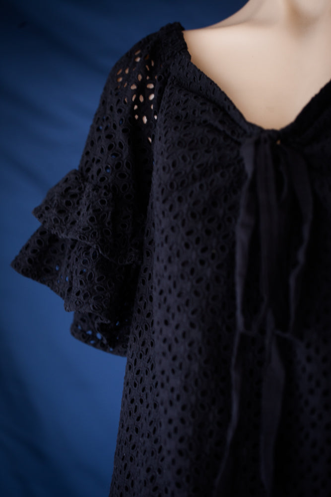 seed heritage black preloved top.  The fabric is gorgeous broderie anglaise, in a size XL.